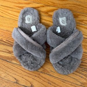 EUC UGG Fuzzy Abela Slipper Slides